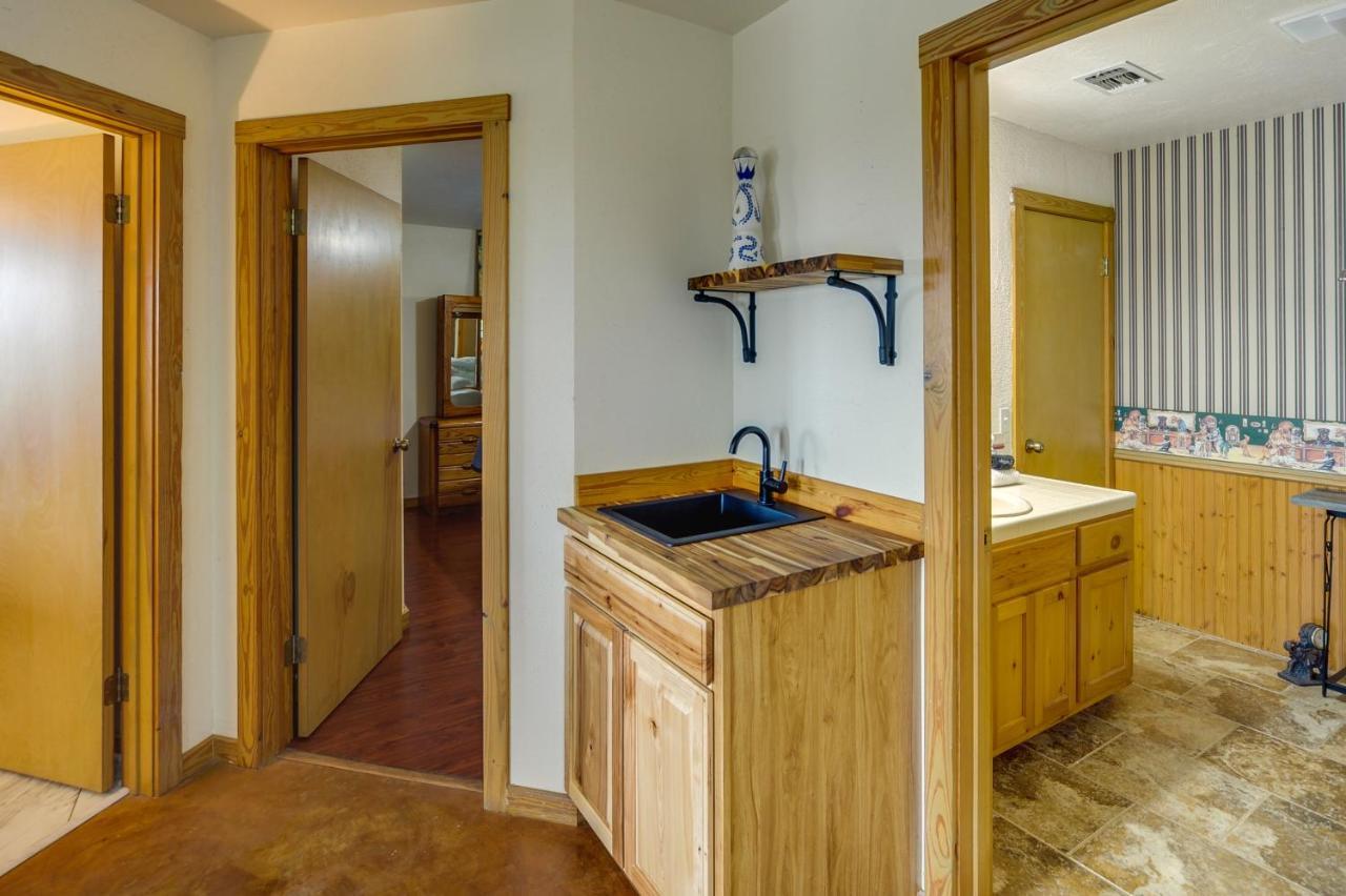 Fredericksburg Retreat With Private Hot Tub And Patio! 빌라 외부 사진